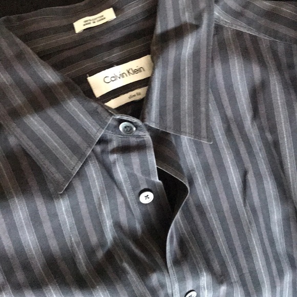 Calvin Klein Other - Calvin Klein slim fit size medium button down Calvin Klein Other - Calvin Klein slim fit size medium button down